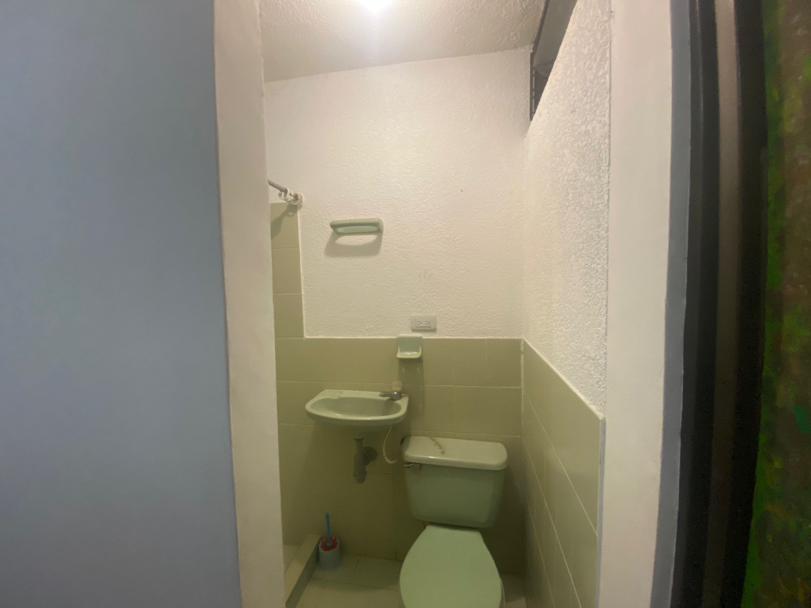 F-1N BAÑO 2