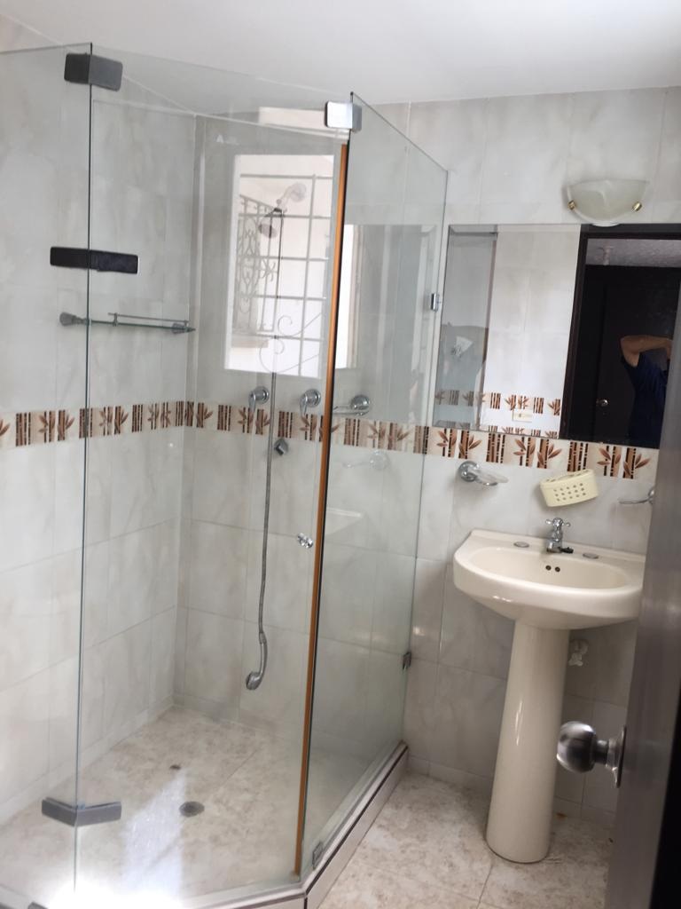 F-2N BAÑO