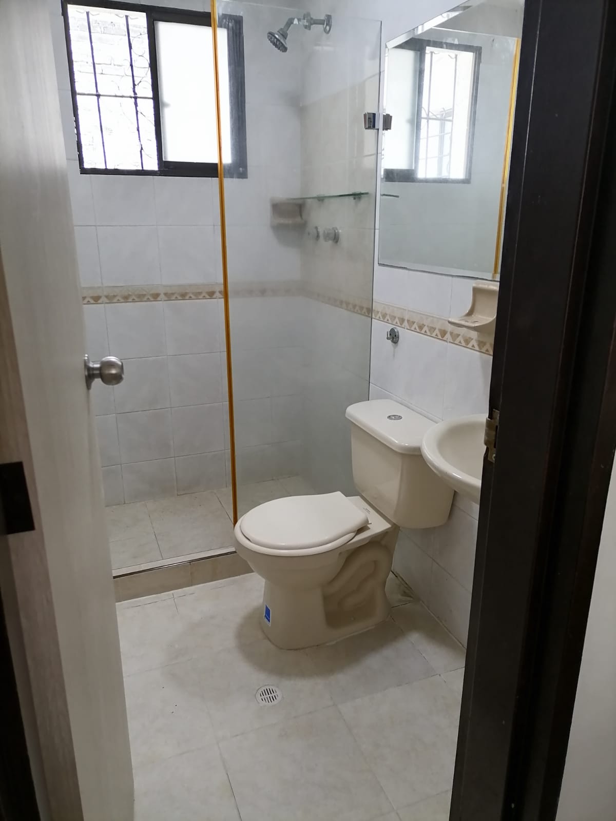 F-BAÑO ALCOBAS