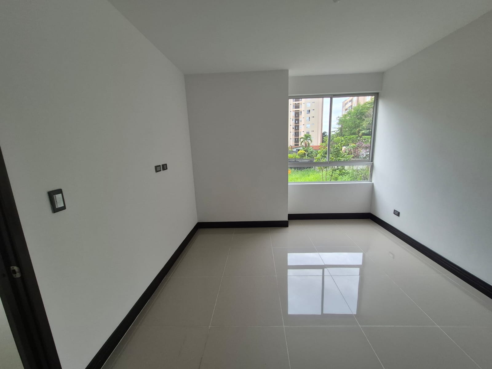 F-ALCOBA 2 Apartamento Lombardia Club House Pance