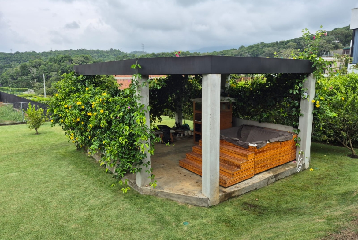 Casa Yarumal Condominio Hipico Pance