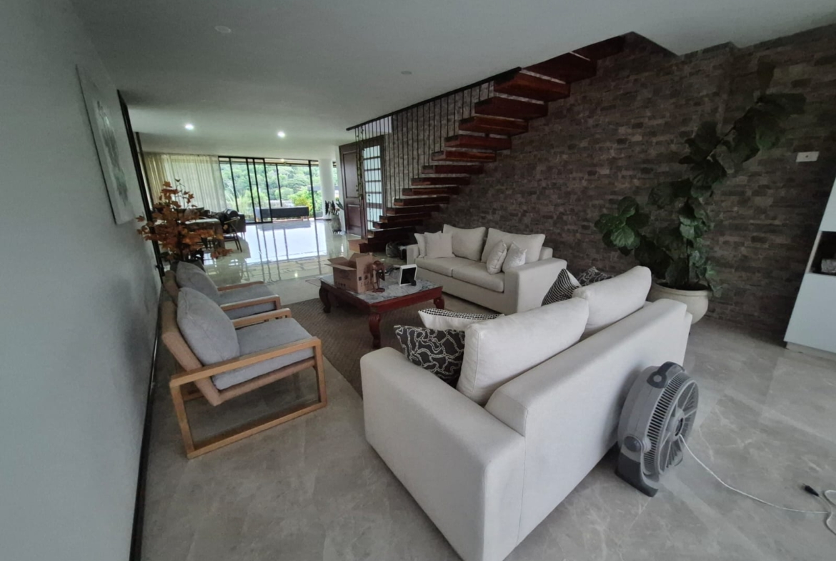 Casa Yarumal Condominio Hipico Pance