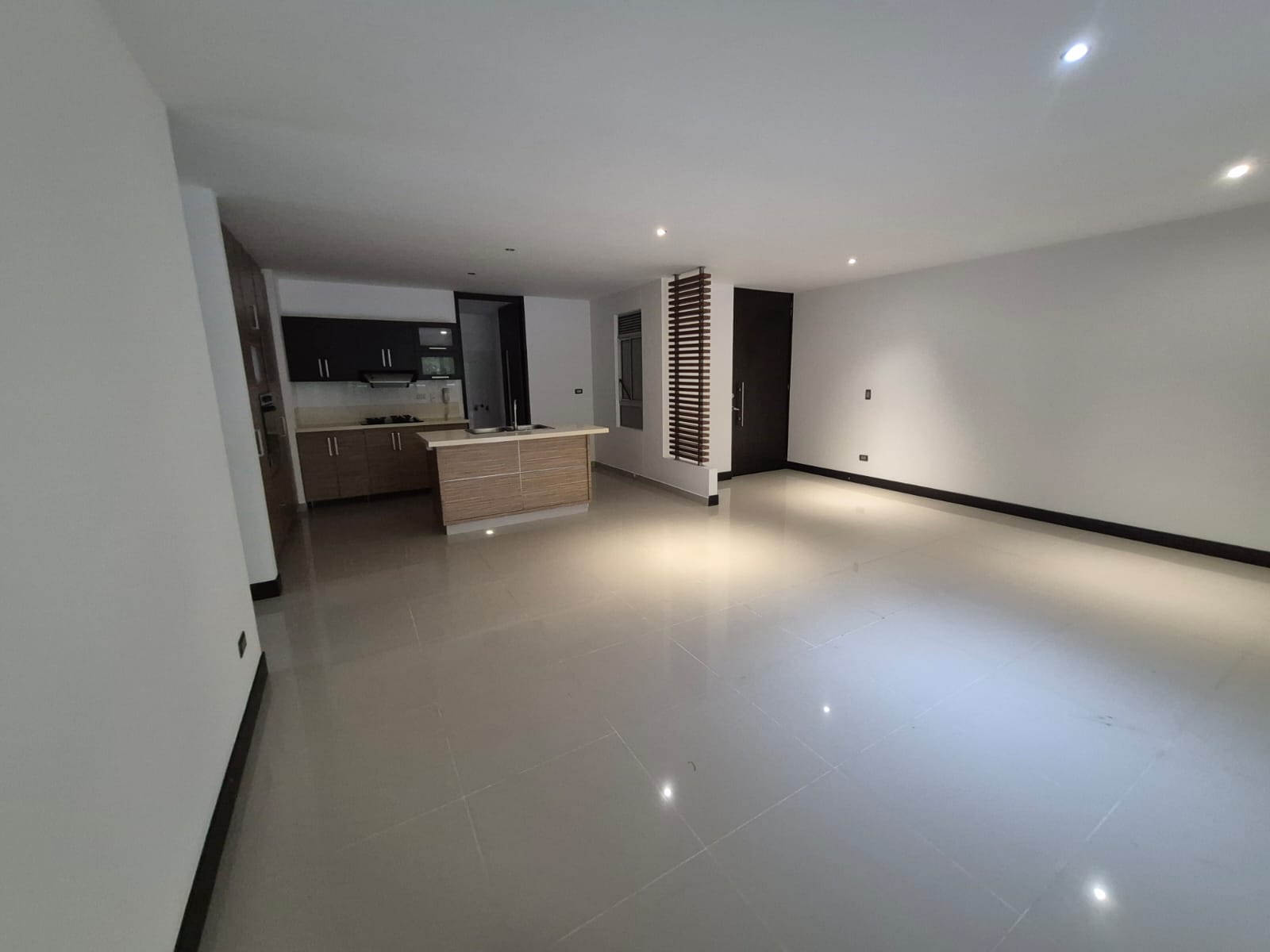 F-SALON COMEDOR 3 Apartamento Lombardia Club House Pance