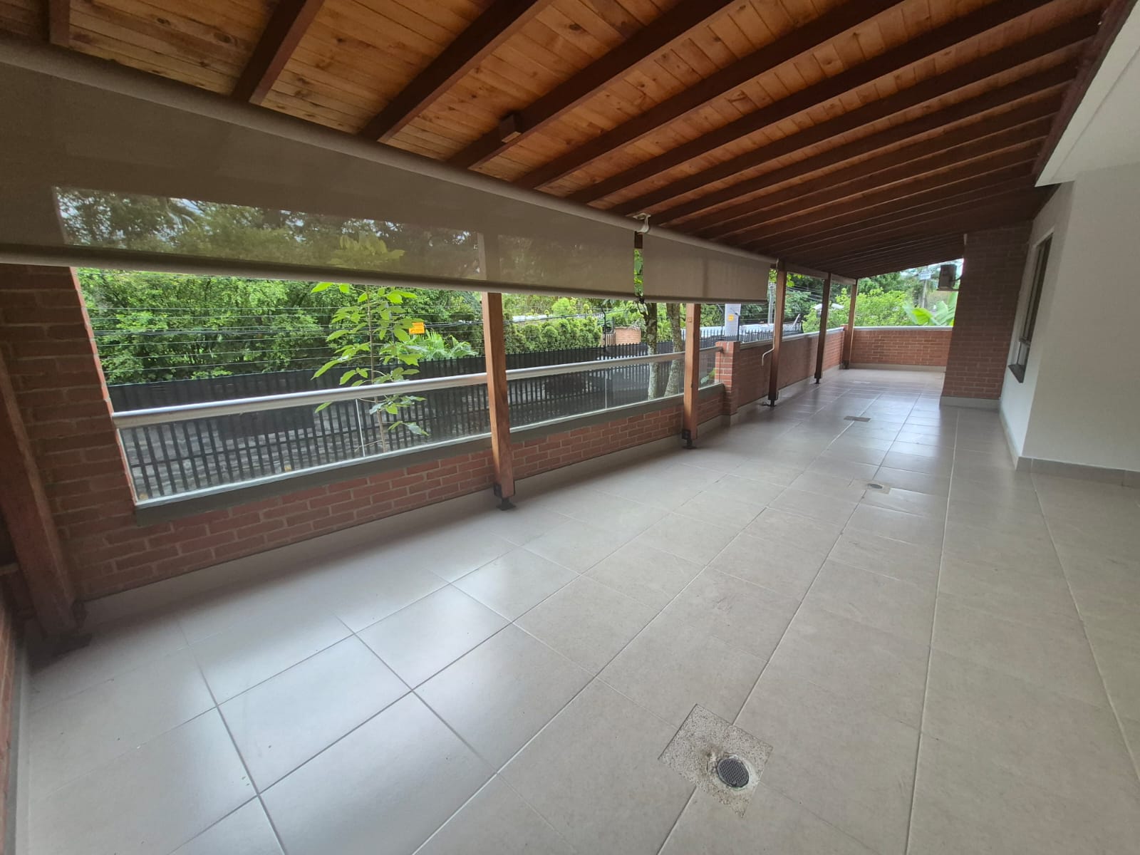 F-TERRAZA CUBIERTA Apartamento Lombardia Club House Pance